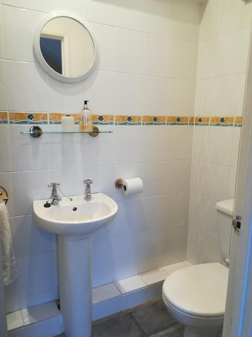 Crestwell House Bed & Breakfast Истли Екстериор снимка